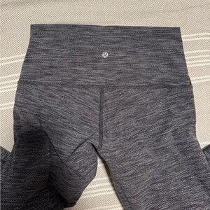 Lululemon Heather Gray Wunder Under Knit Leggings Size 8